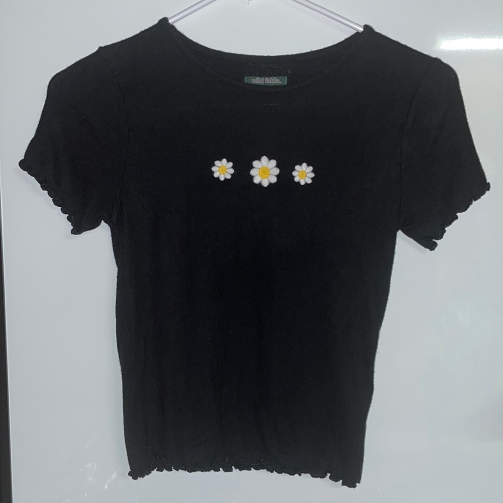 Black daisy crop top